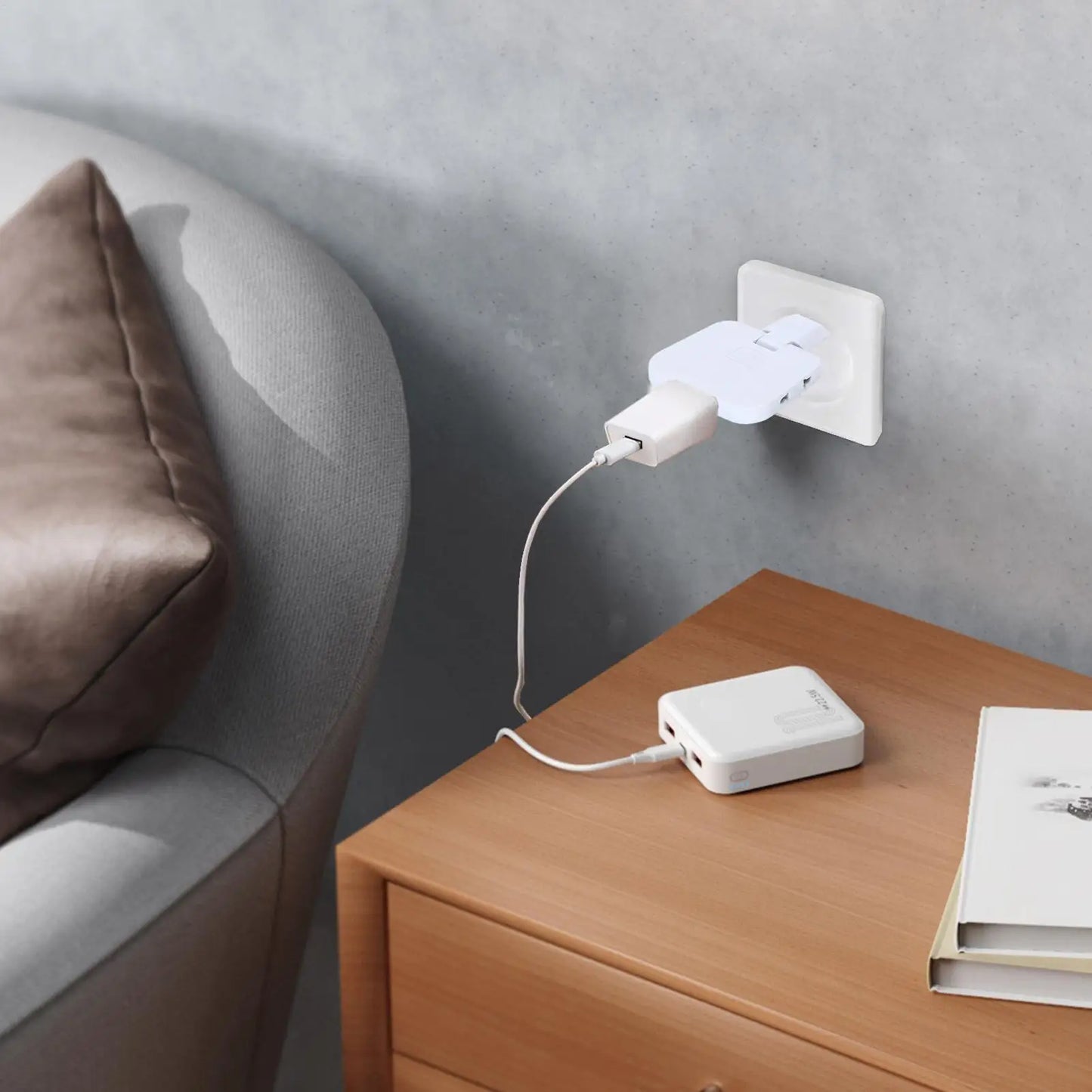 3 Way Outlet Adapters Multiple Outlet Splitter 2500W Multifunctional Space Saving Portable 180 Degree Rotating Tip Flat